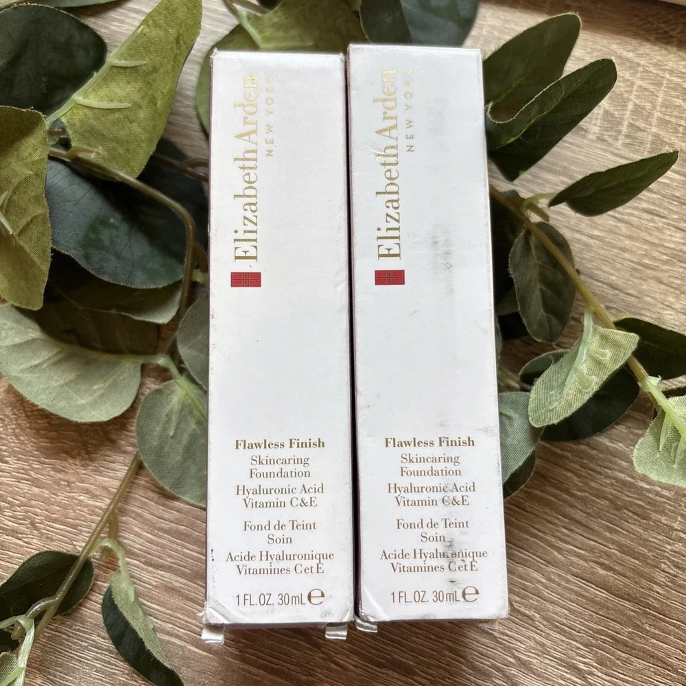 LOT OF 2 Elizabeth Arden Flawless Finish Skincaring Foundation 140 C 1.0 Fl Oz